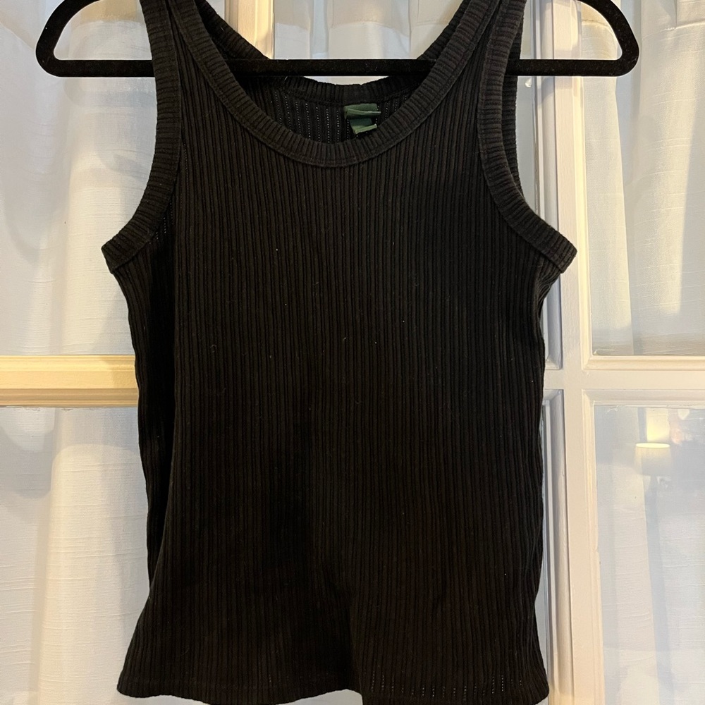 black tank